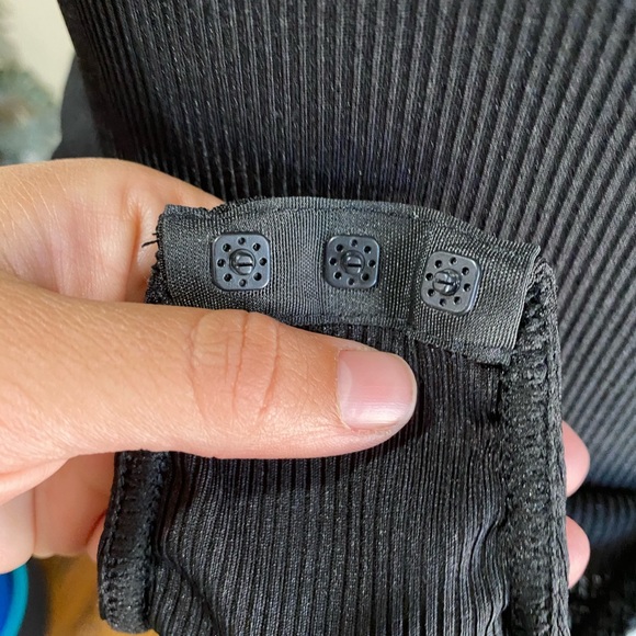 Prettylittlething black bodysuit size 8 - Picture 6 of 8